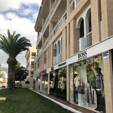Las Americas Front Line Ocean