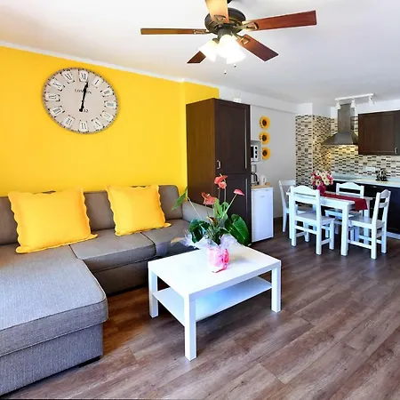 Las Americas Front Line Ocean Appartement *